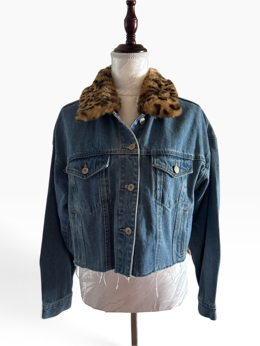 Forever 21 Cropped Denim Jacket with a Removable Faux Fur Leopard Print Collar